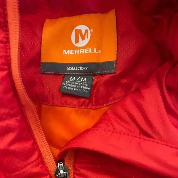 Women's Red Merrell Winter Jacket Size Medium - Picture 3 of 3